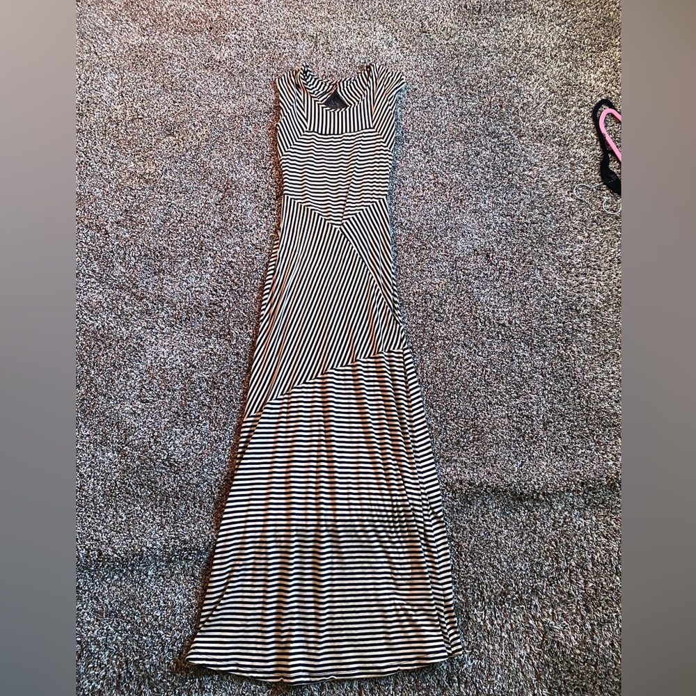 Medium Bebe Maxi dress